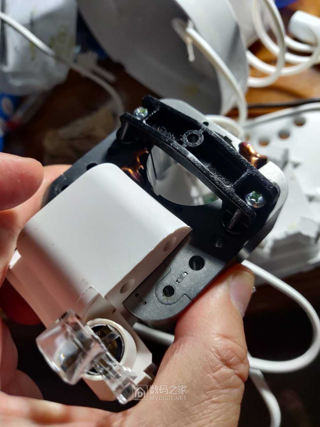 拆修洁碧 wp-70ec 水牙线,水泵出水口接口断通病 - 拆机乐园 数码之家