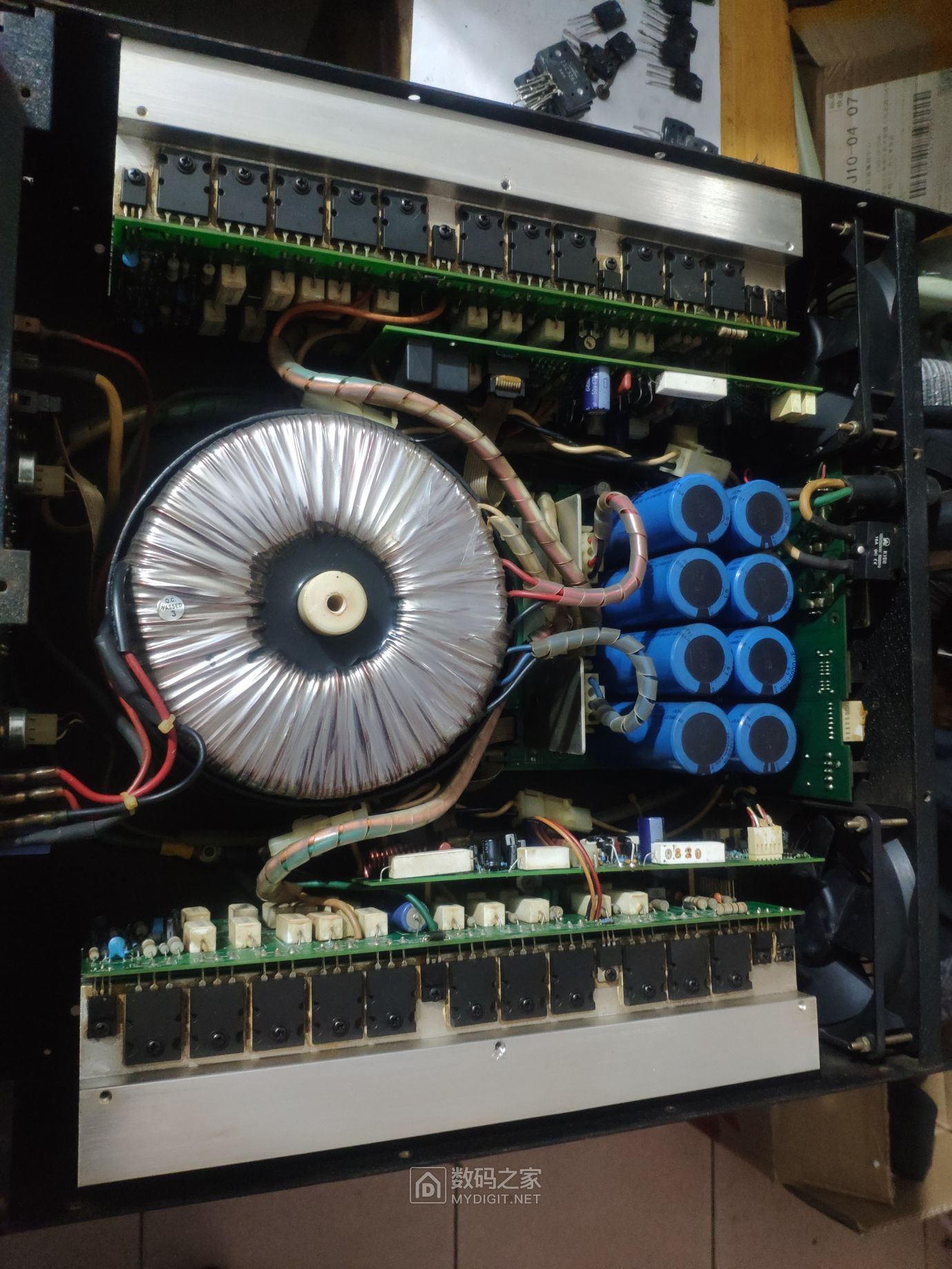 拆修美产evklubksa800专业功放顺便问个问题