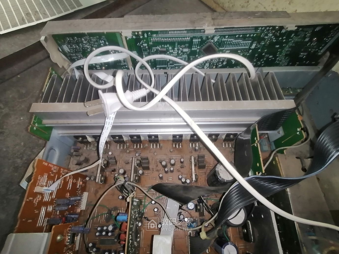 拆个伊拉克成色的爱华功放aiwaavd37