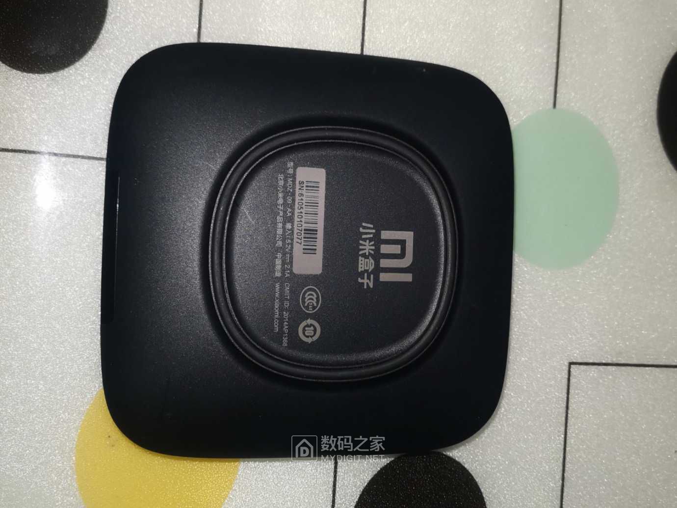 一个小米电视盒子