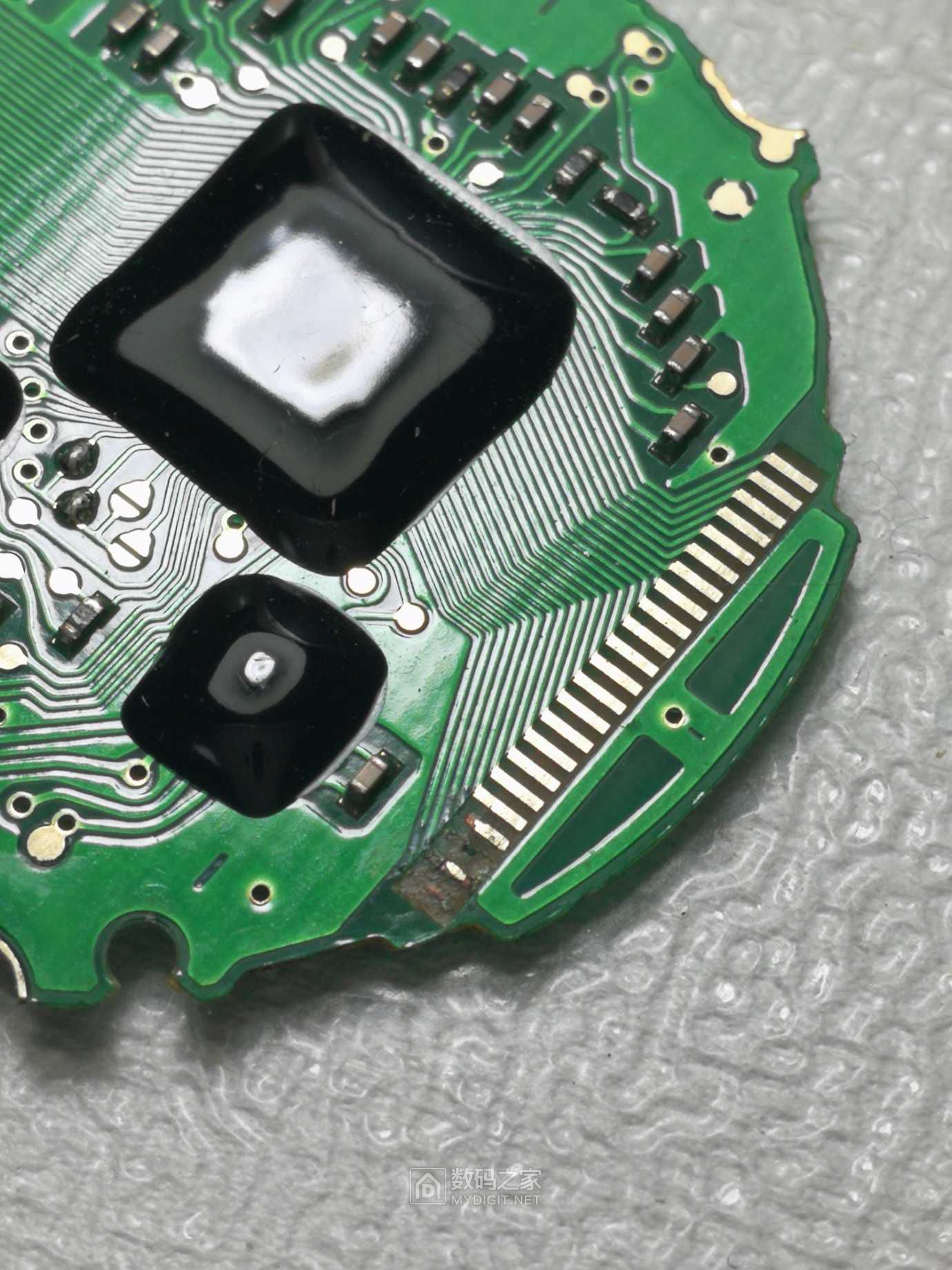 拆解卡西欧sgw-100,看看手表液晶显示缺失的个中原因