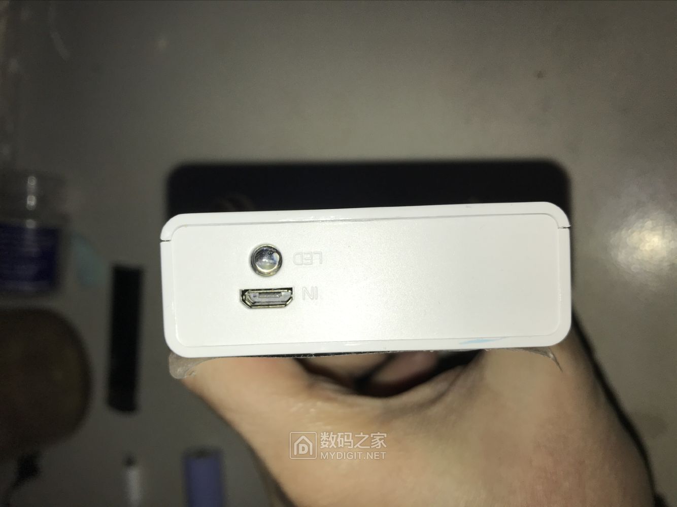 狗东99买的小巴豆x9s移动电源做个手术