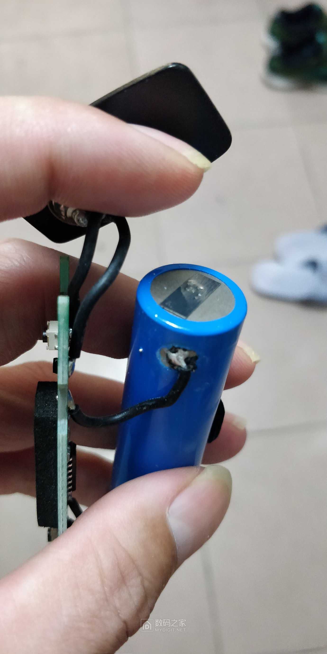 拆个锂电池便携电烙铁