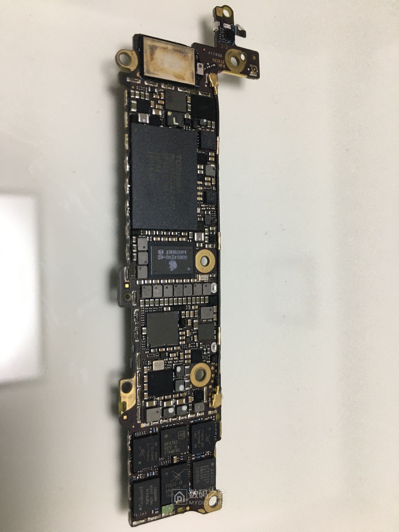 iphone5S-B.JPG