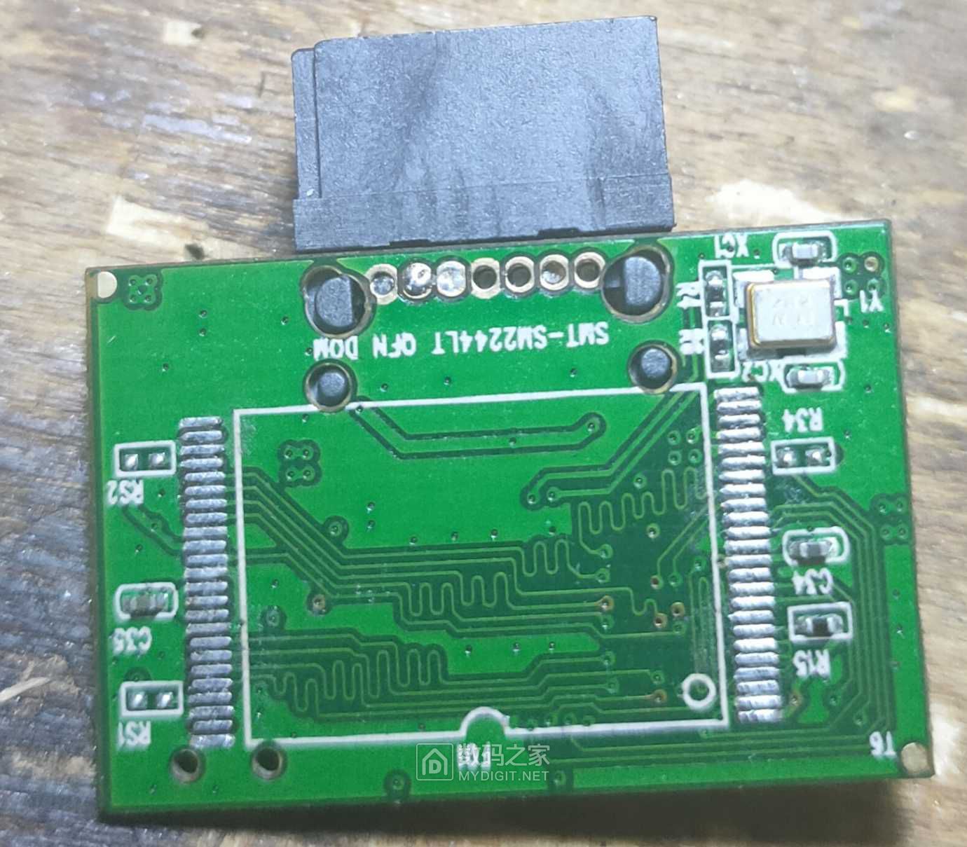 （已解决）奇葩的SM2244LT小ssd 另求助怎么短接开卡 已经找到短接方法谢谢各位大神啦 - SSD存储技术 数码之家