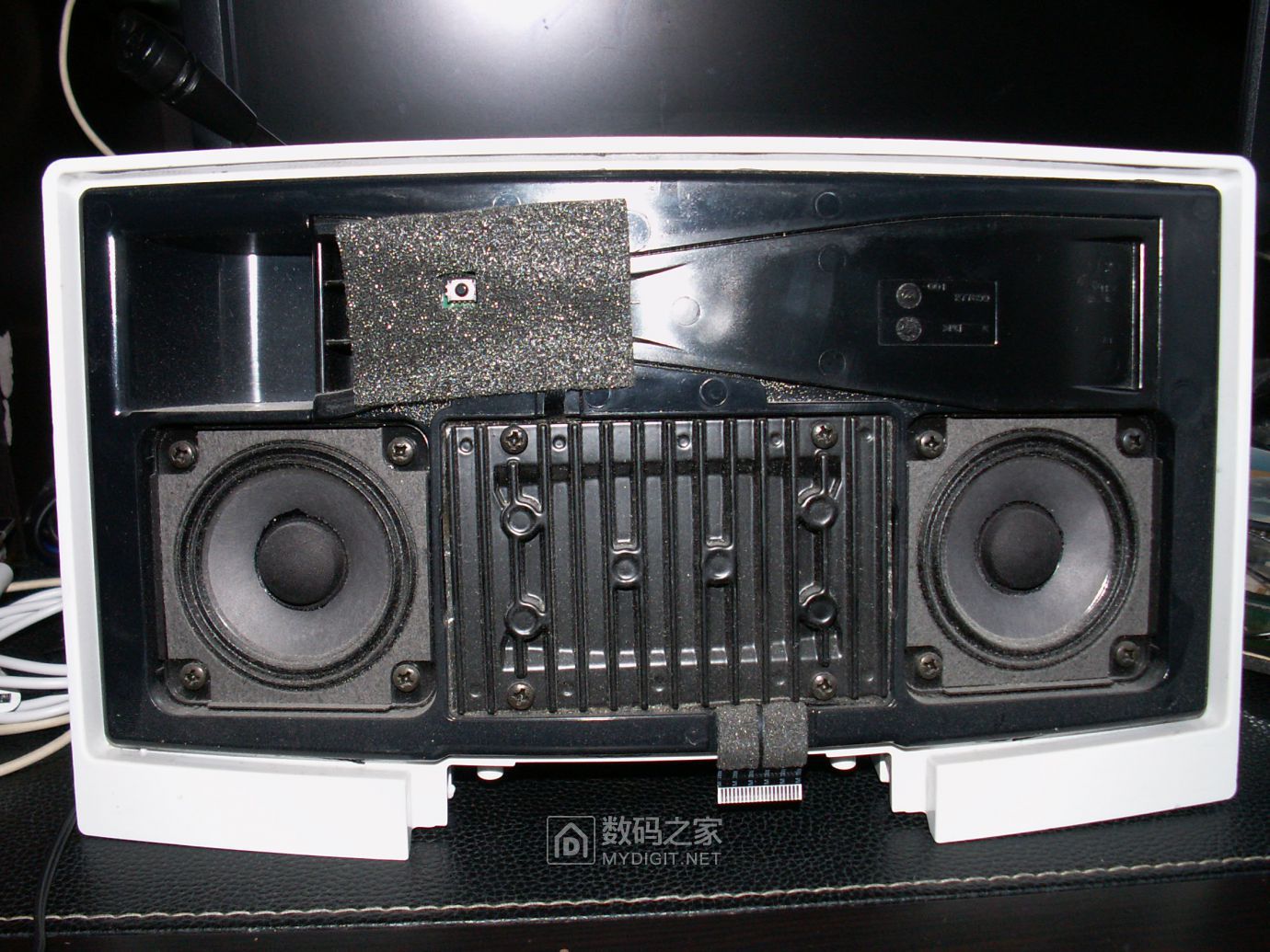 拆一个bose博士原装的苹果适配音箱