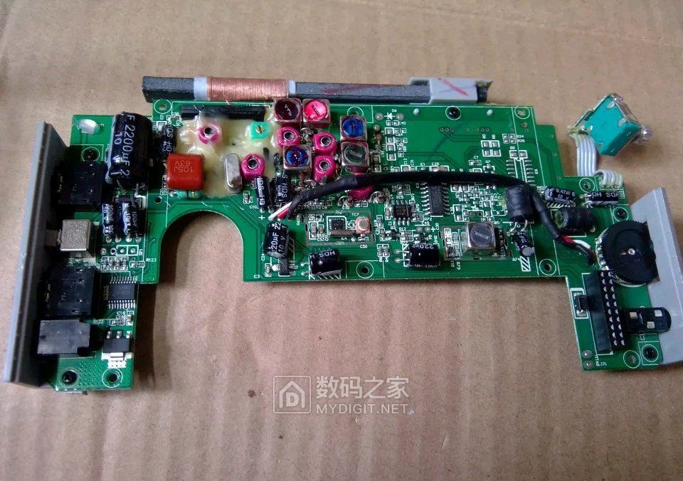 德仕博rd1860全波段收音机拆解图