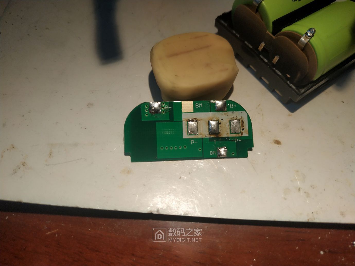 4、保护板背面
