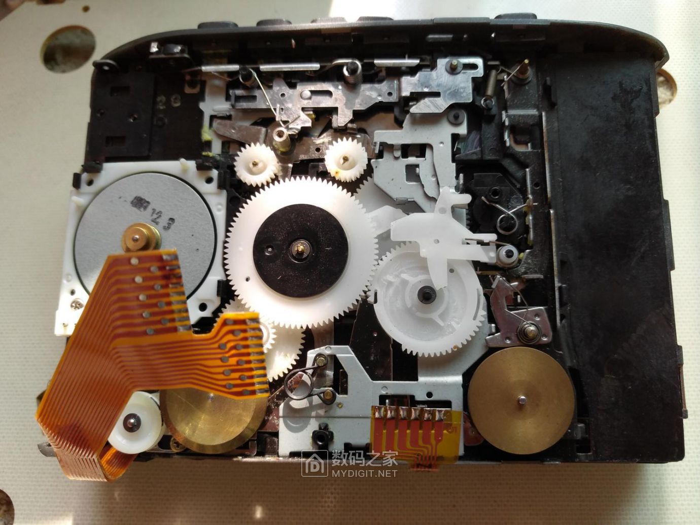 日本爱华磁带随身听拆解,型号:aiwa jx609 - 拆机乐园 数码之家