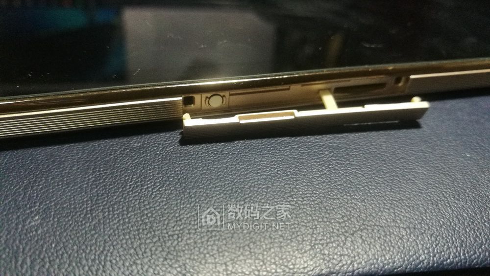 华为m2-801w平板电脑拆换电池 - 拆机乐园 数码之家