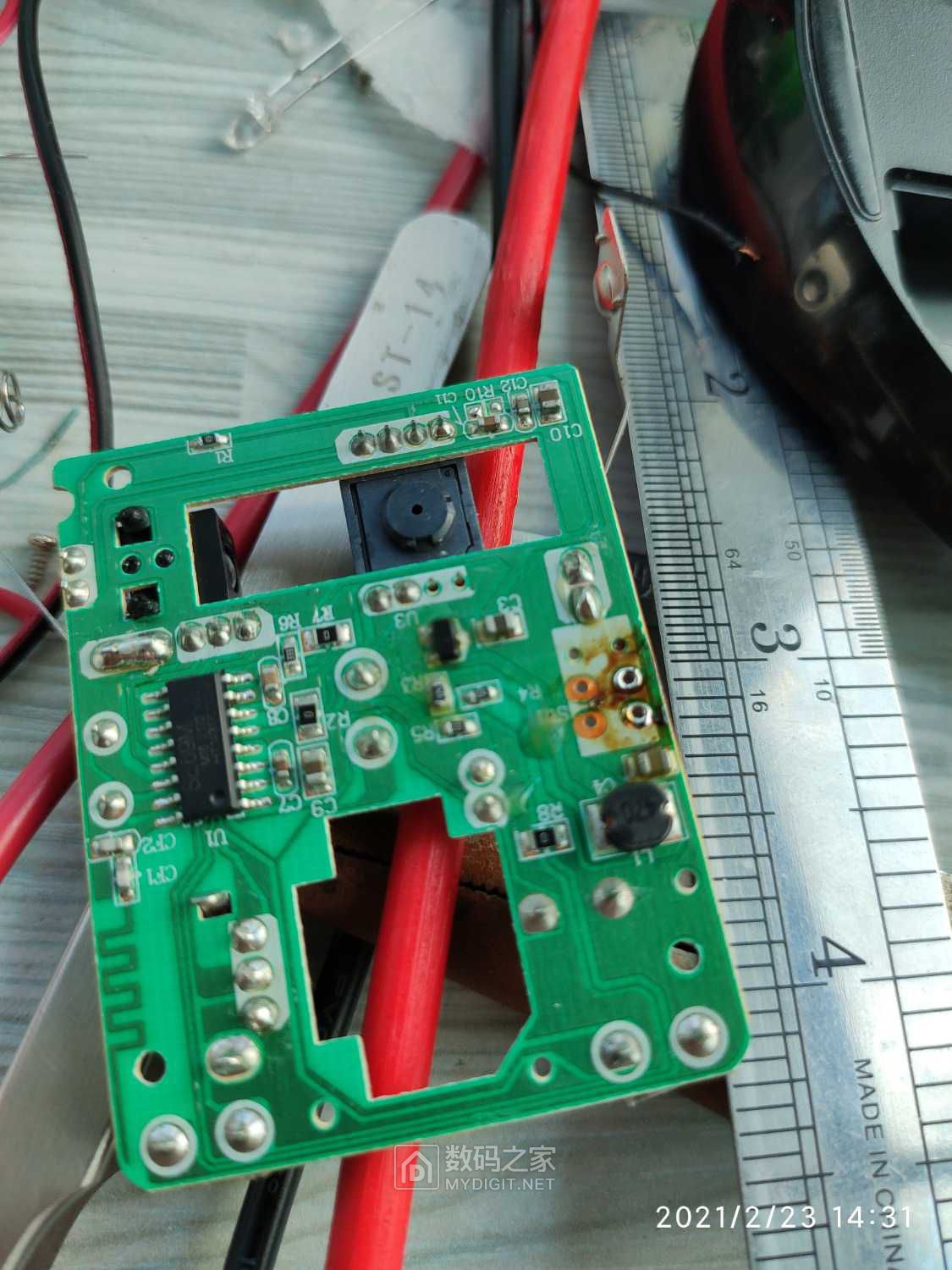 拆解华硕wt425鼠标接触不好清洗拨动开关
