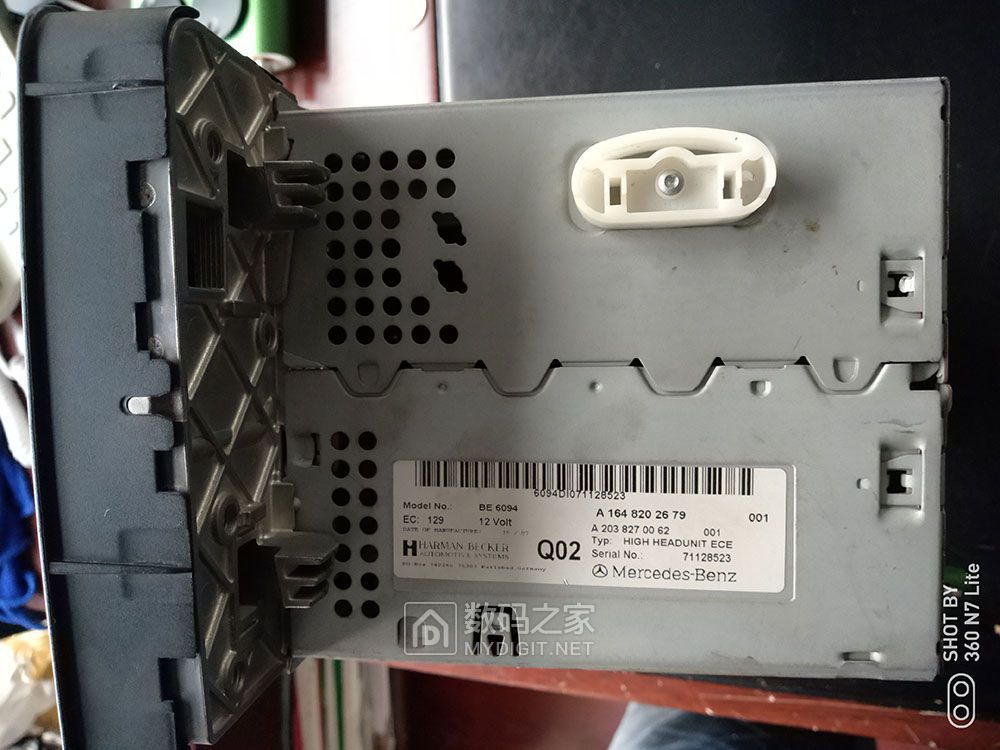 求助奔驰r350尾线接法