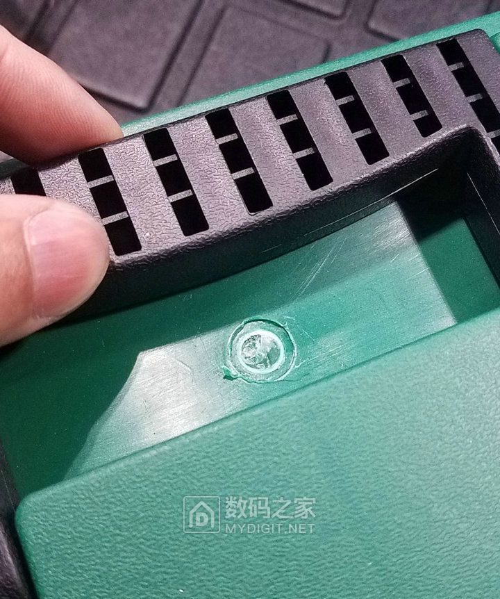 模具这个位置很LOW