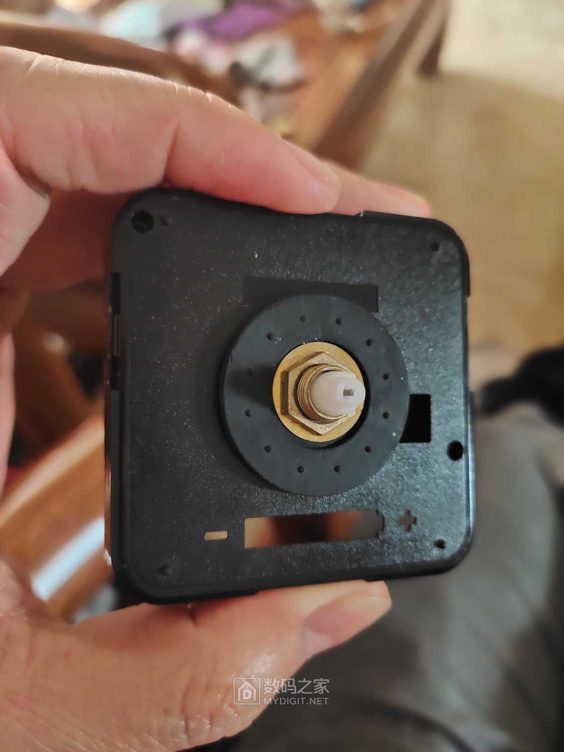 拆解康巴丝compas石英钟机芯