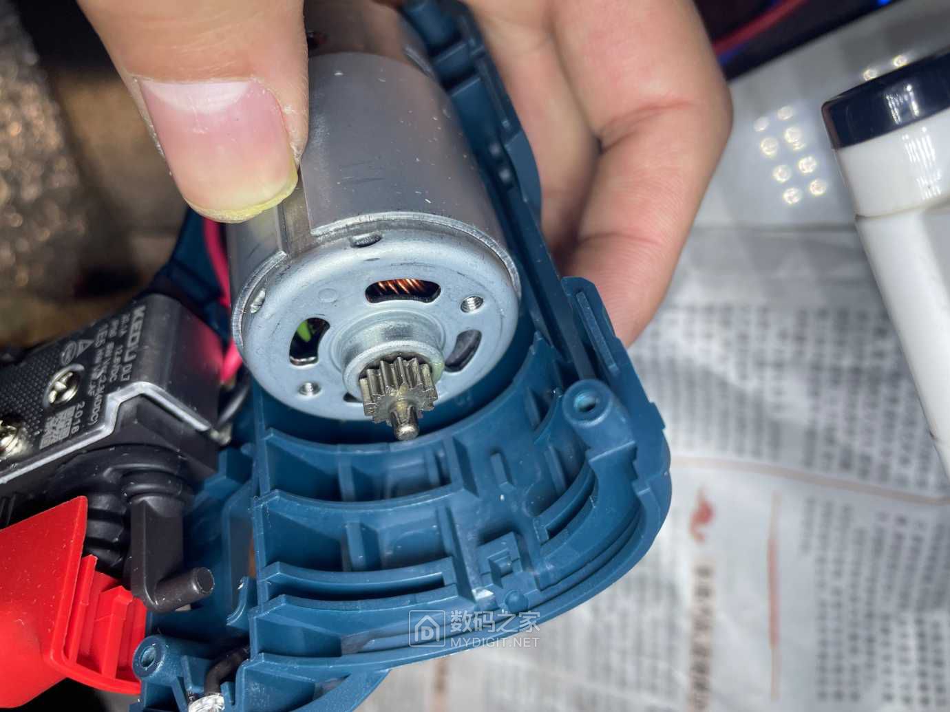 博世gsr120li手电钻拆解