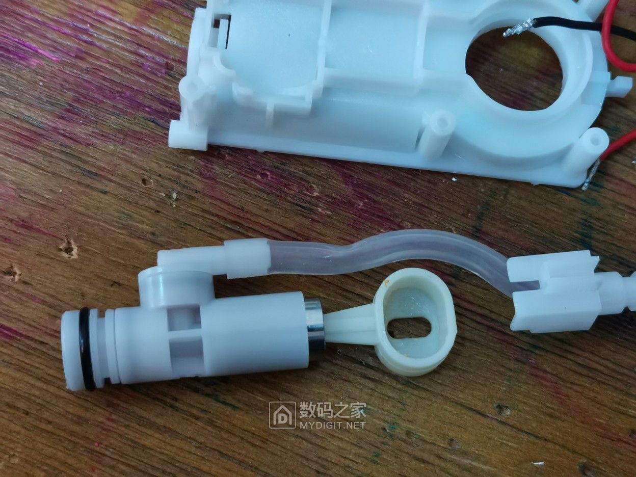 拆解素士w3冲牙器