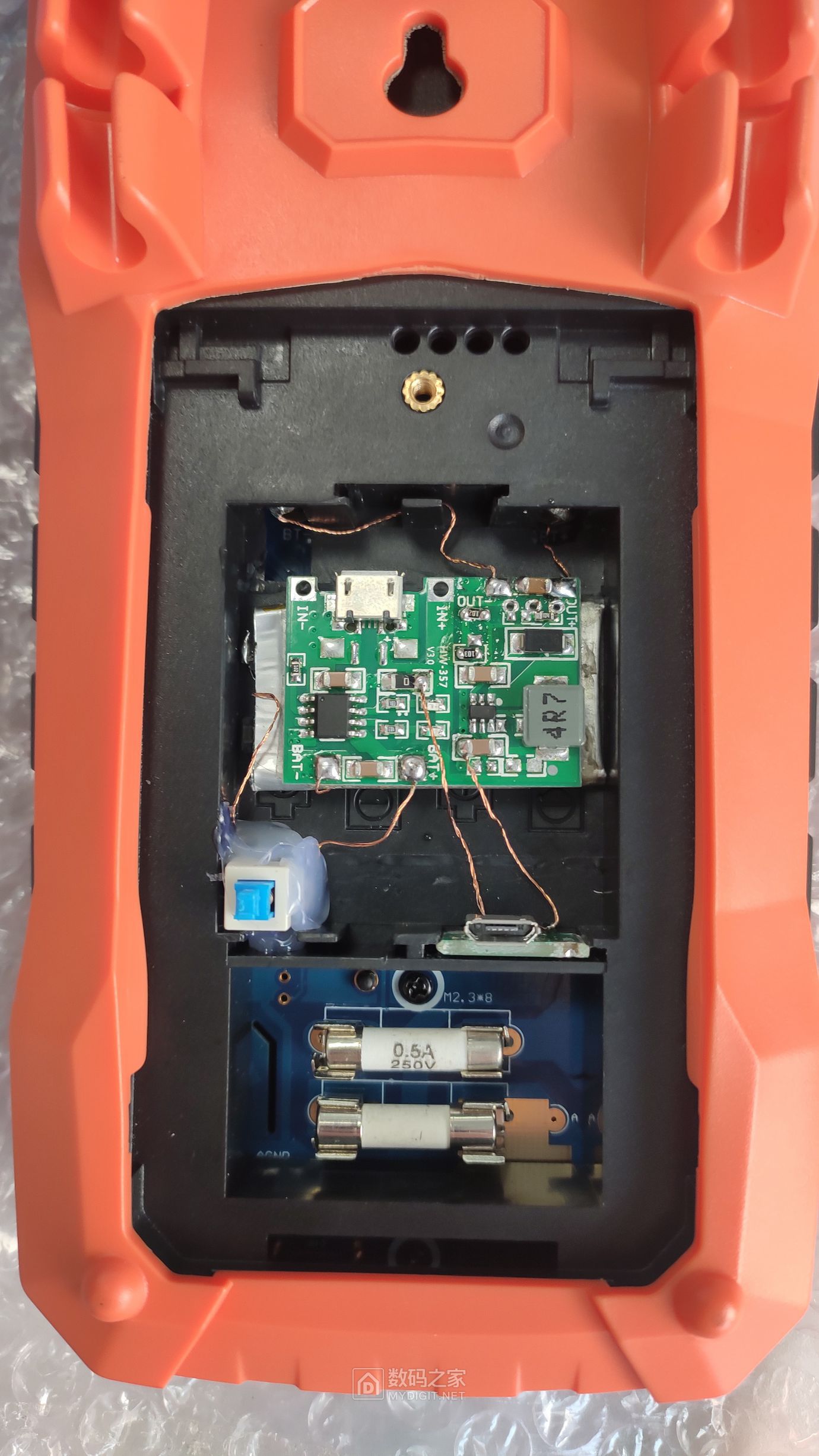 新款胜利vc9804a万用表拆机