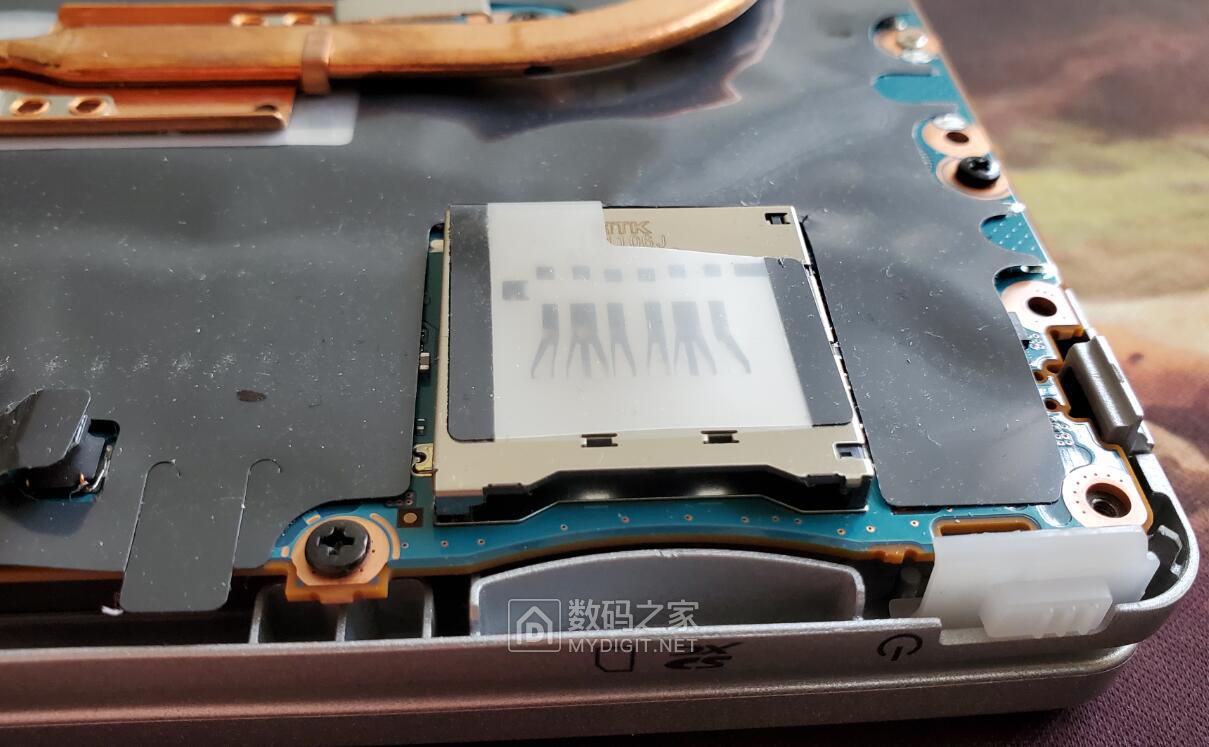 松下笔记本拆机,松下cf-sv8拆机看内部空间结构 - 笔电软硬派 数码之