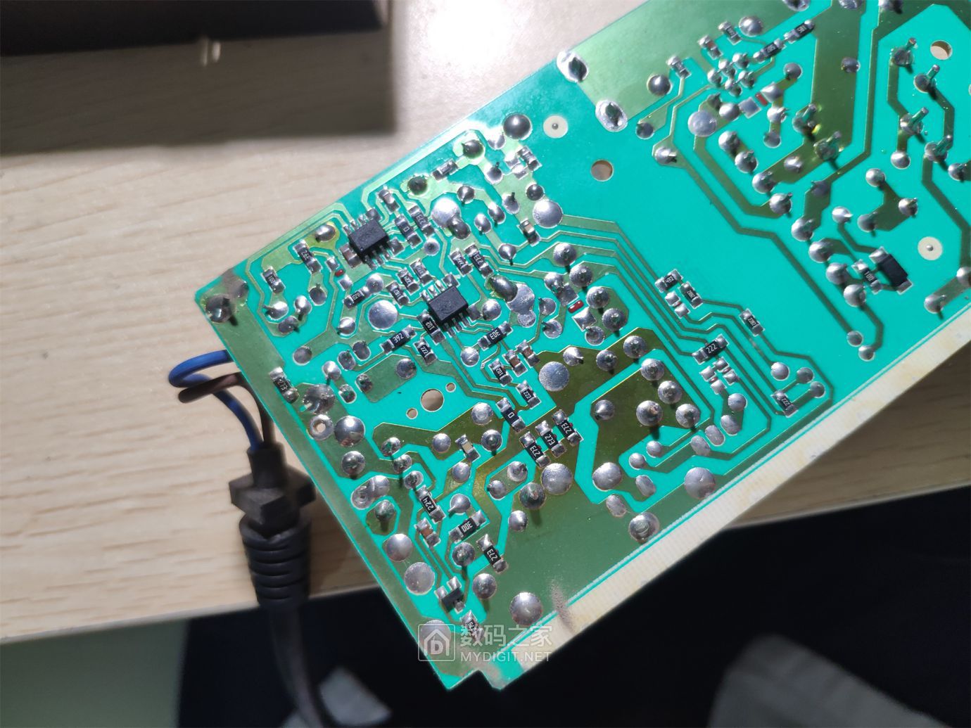 x折腾拆修爱玛电动车充电器48v20ah的