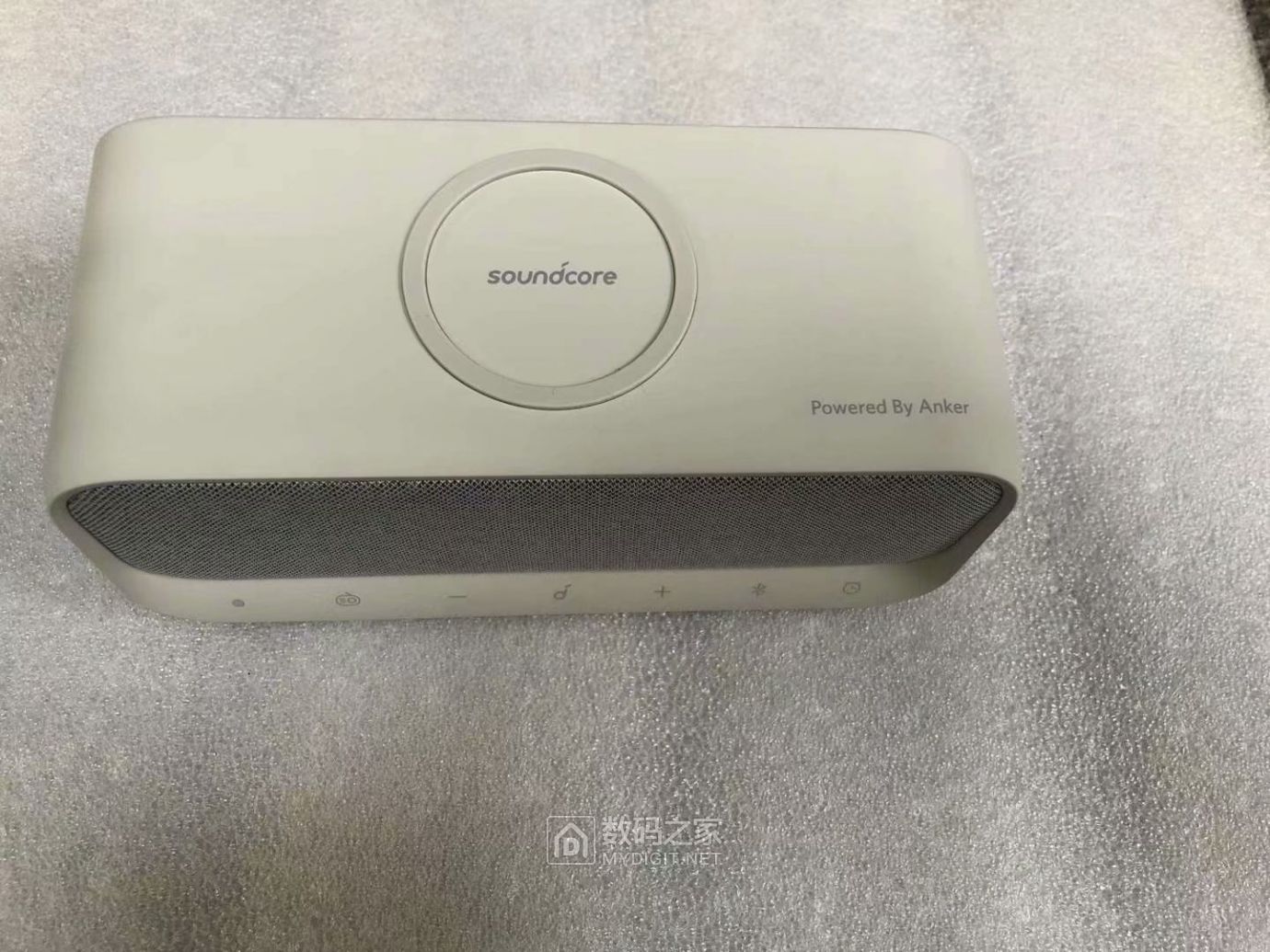 anker安克soundcore醒醒多合一蓝牙音箱