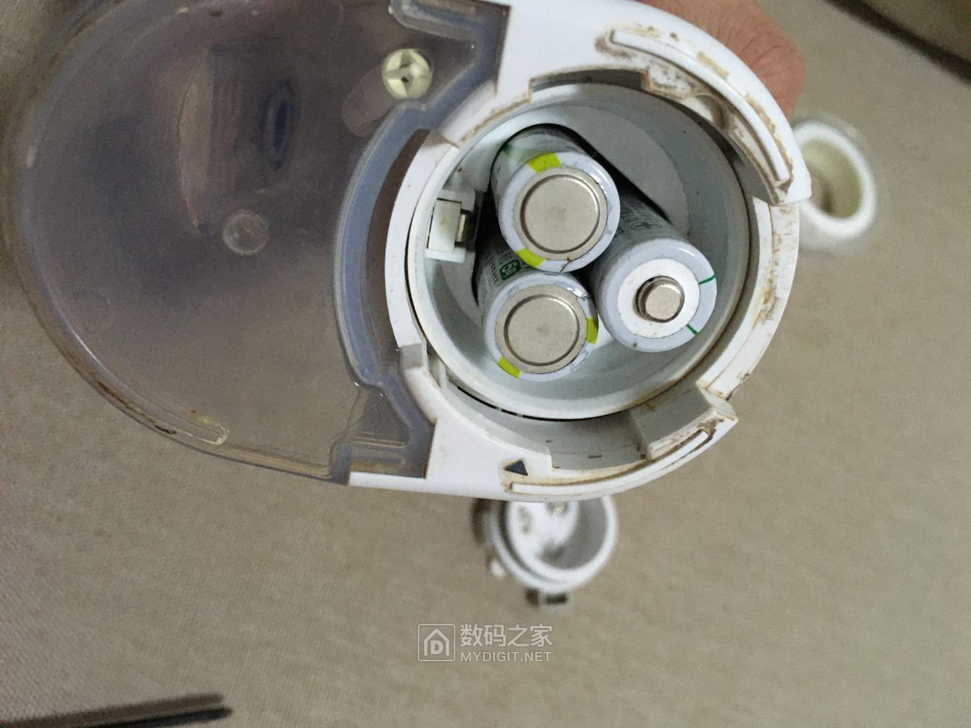 洁碧03ec便携式冲牙器调档开关失灵,拆! - 拆机乐园 数码之家