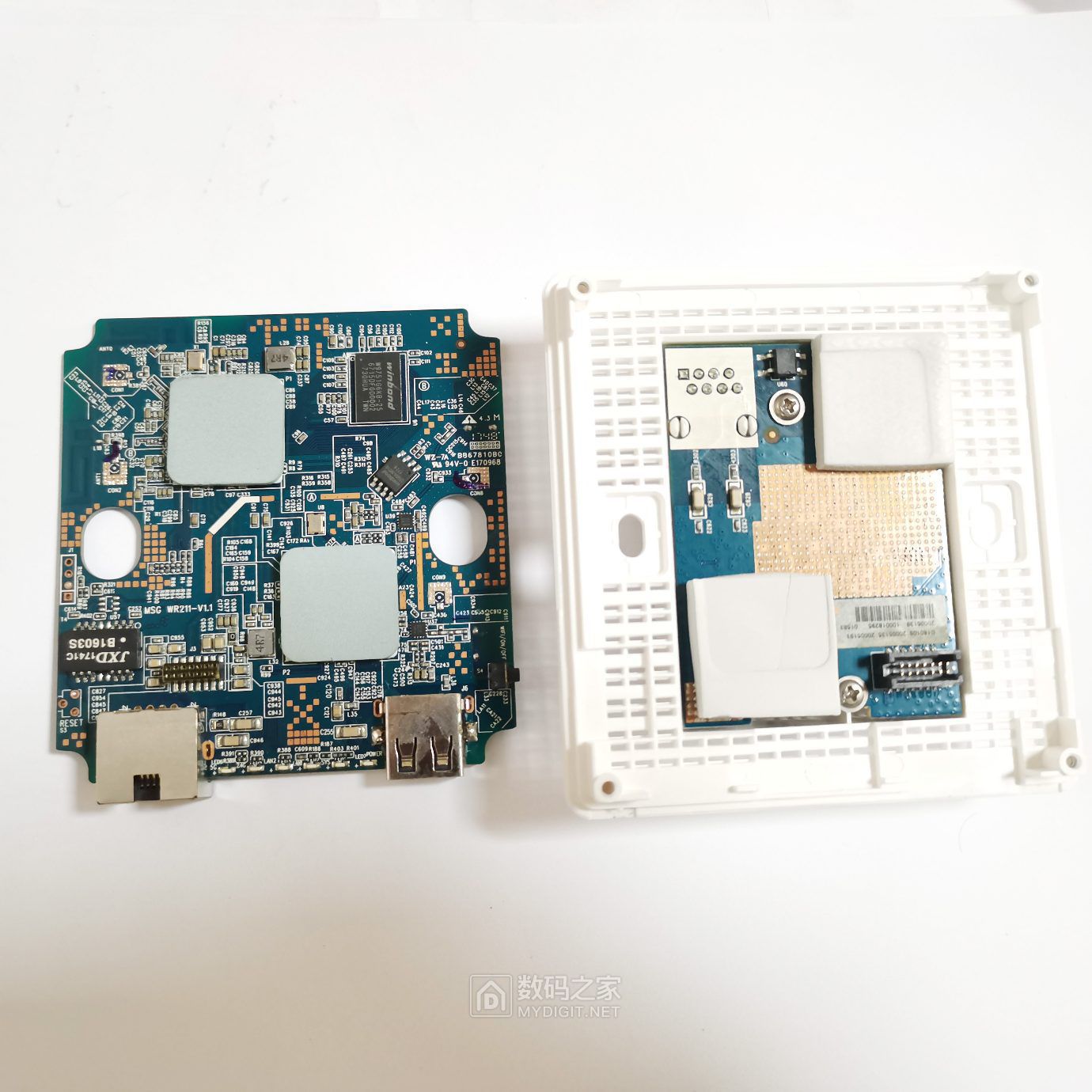新入手电信定制的瑞斯康达wr211墙面ap双频1200mmtk7628芯片128m内存