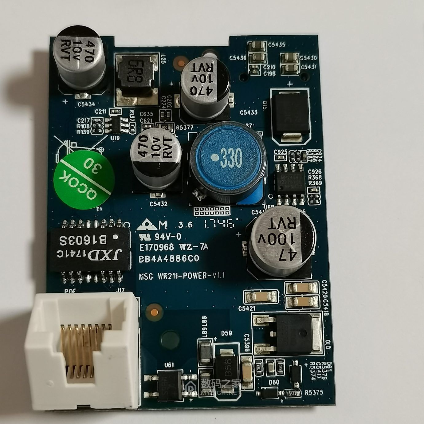 新入手电信定制的瑞斯康达wr211墙面ap双频1200mmtk7628芯片128m内存