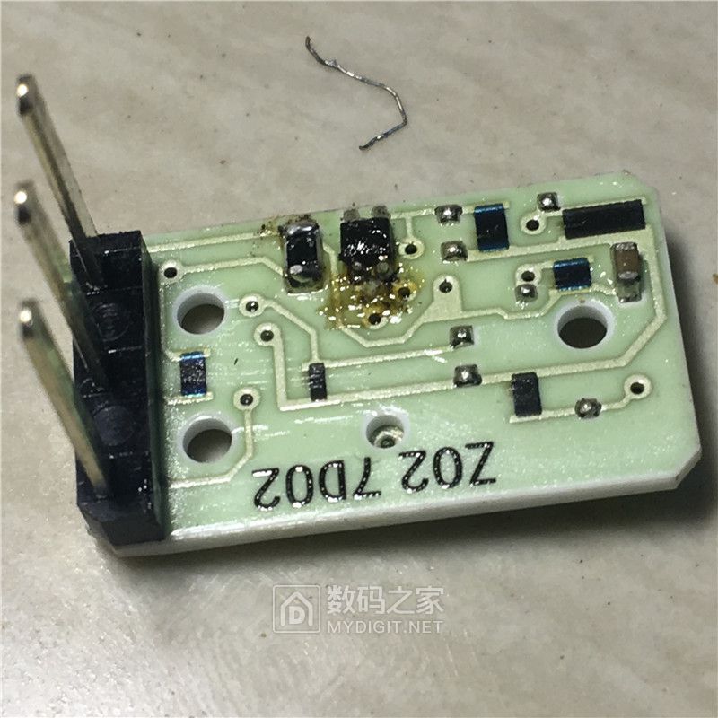 拆个象印电饭煲npjb107段压力报故障e12和e09的