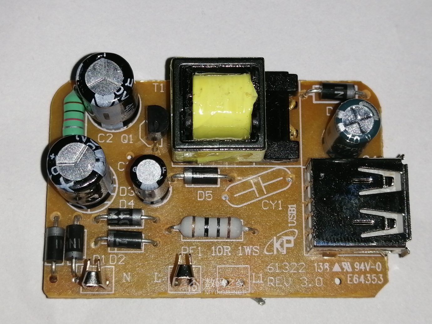 请大神帮忙看看这个5v电源可以改为6v输出吗 - 电源/充电器 数码之家