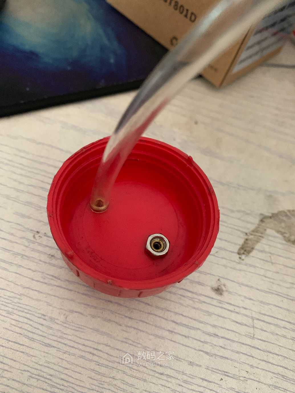 准备给汽车换机油,用负压抽机油,做个抽油器