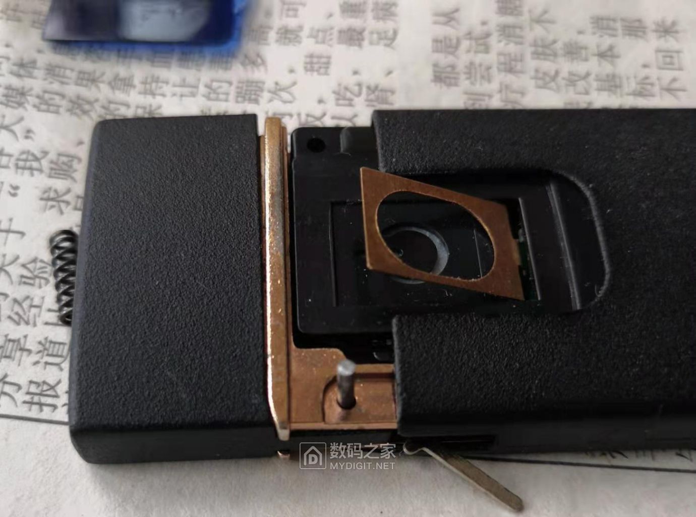 拆修一只电子打火机