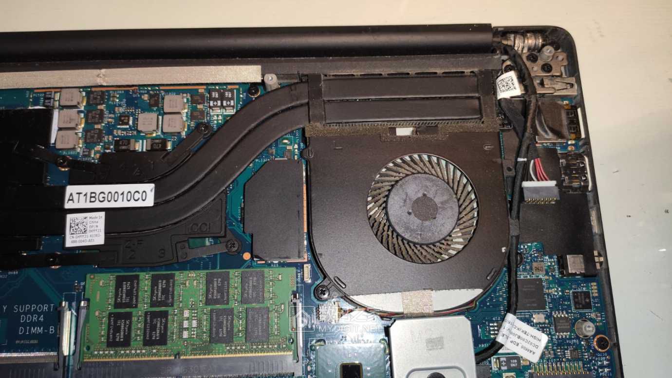 电池鼓包dellxps9550笔记本拆解