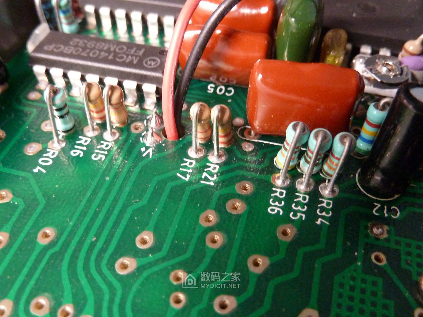 首拆拆解滨江dt266钳形数字万用表