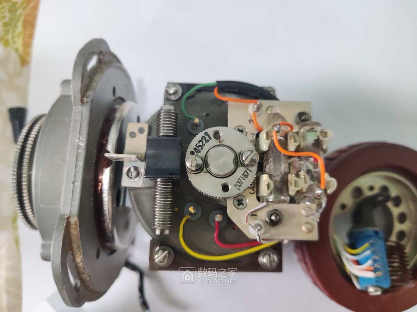 霍尼韦尔vg311垂直陀螺仪拆解