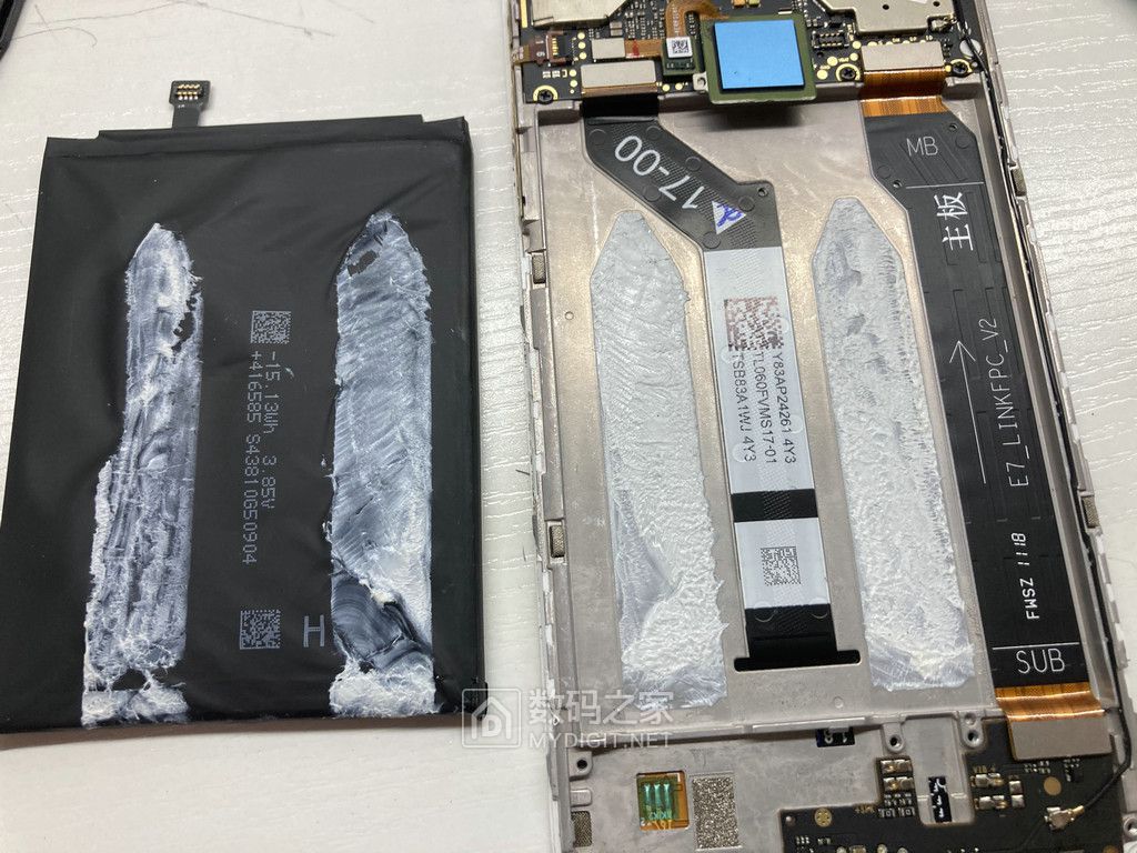 给红米5plus换电池 - 维修达人 数码之家