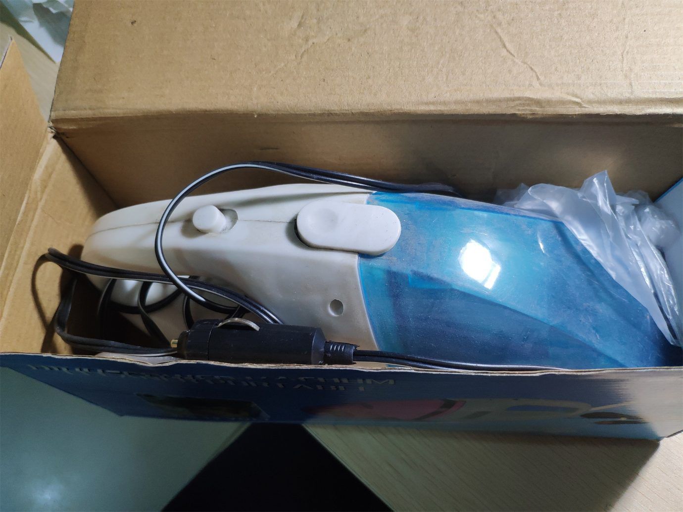 仅用过一次的库存车载吸尘器