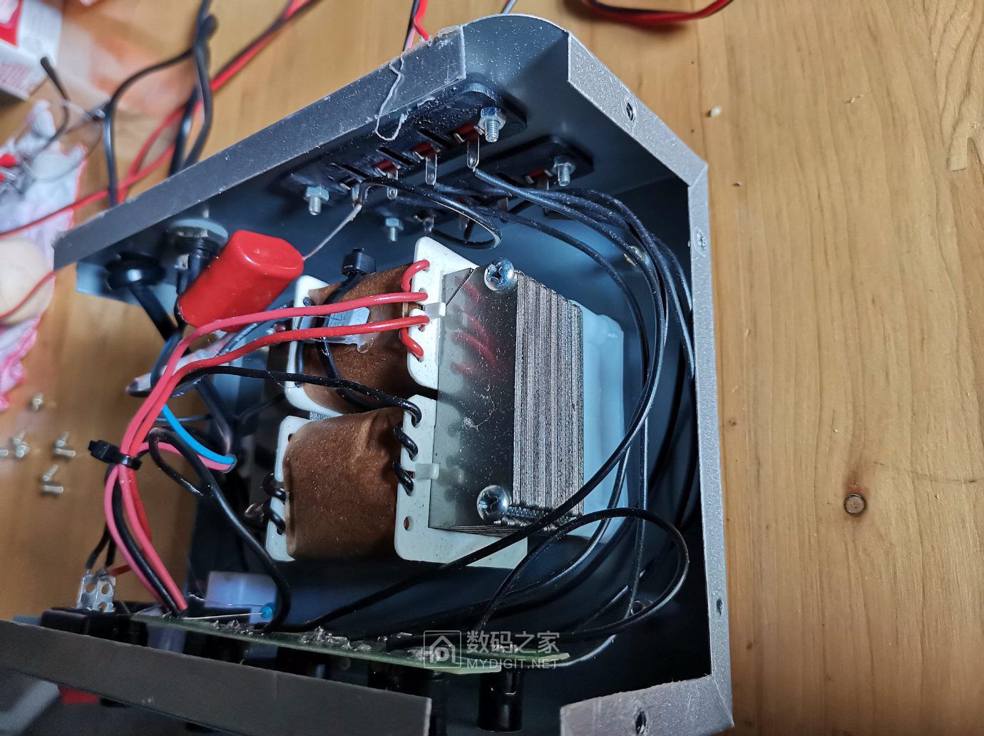 拆解博尔康hsa02s电子捕鼠器