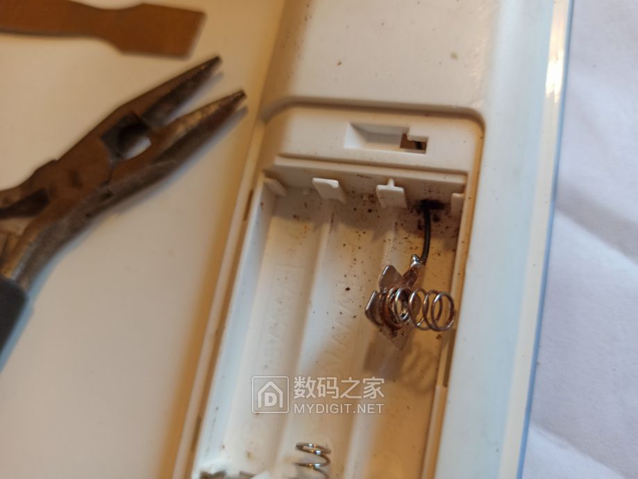 115955lrjsqxa2aqi7yacx.jpg