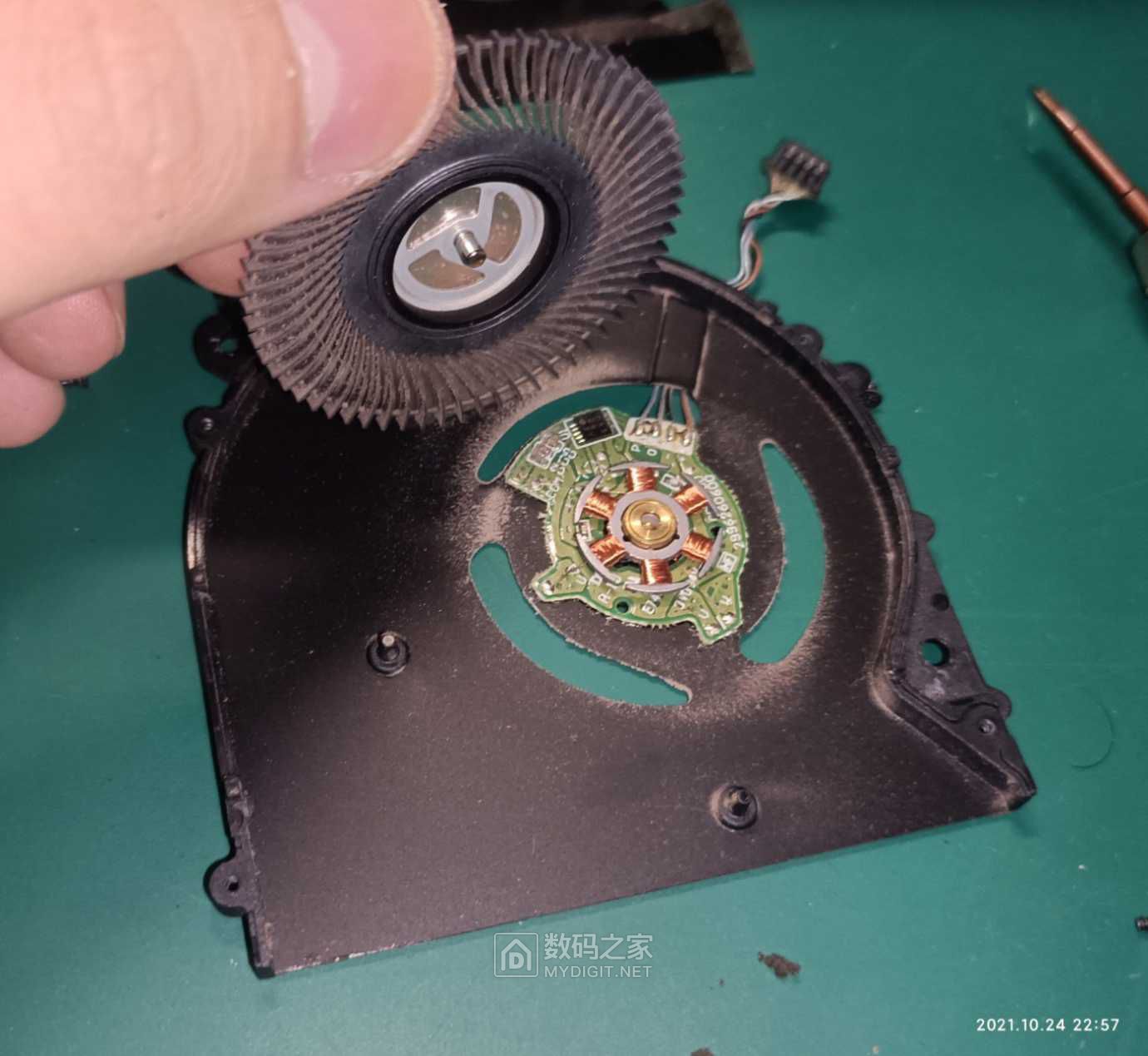 小米笔记本风扇异响不转维修