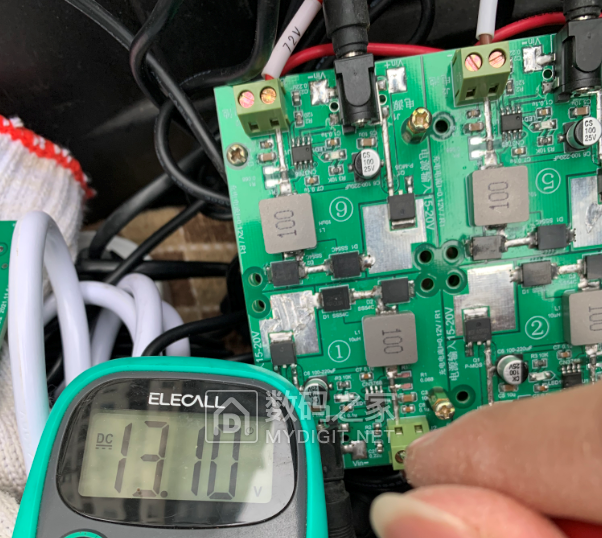 实拍PCB-6组11-第1个电池的电压为13.10V.png