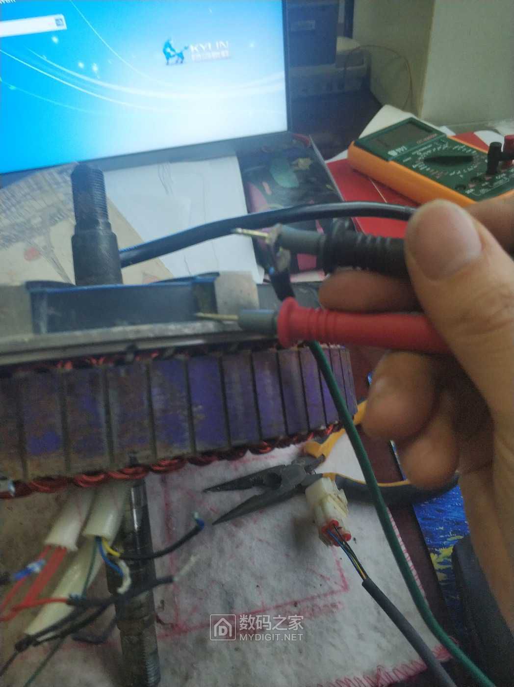 电动车霍尔怎么拆下