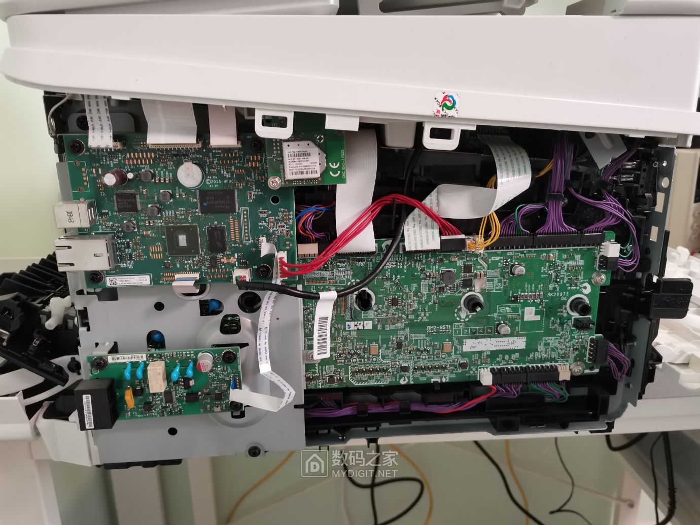 拆修惠普彩色打印机(hp laserjet m281fdw)扫描不正常字体变形现象