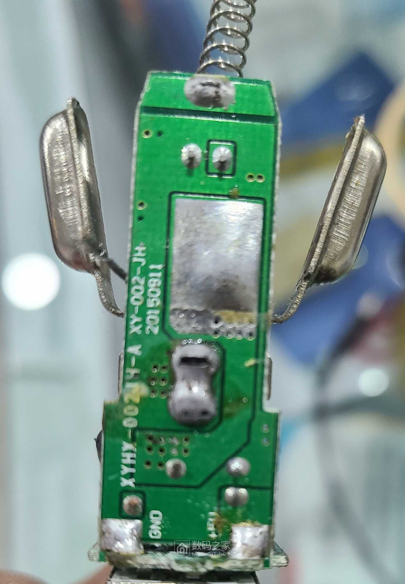 纽曼newmine车载充电器拆机