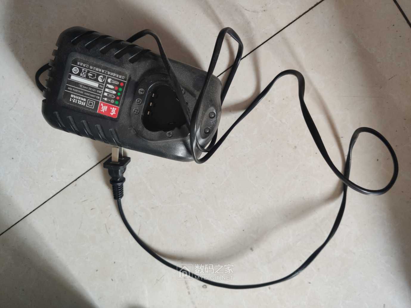 东成锂电池充电器12v,型号ffcl12-1 - 积分商城 数码之家