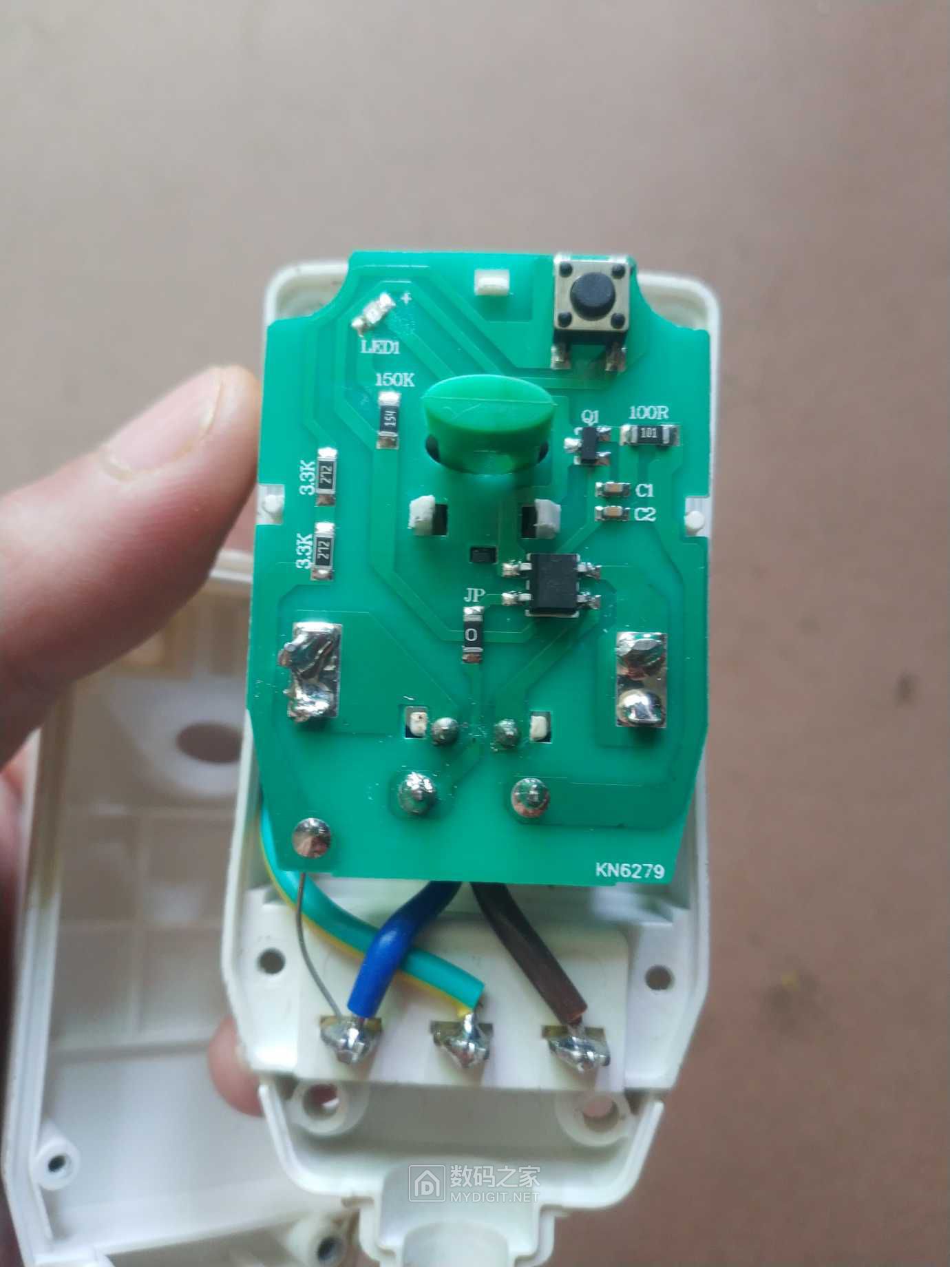 qm-16/k2漏电保护插头拆解