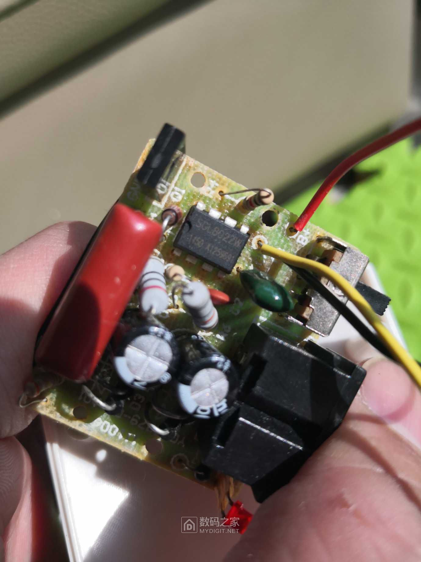 拆解维修雅格yg-3979无线台灯 - 拆机乐园 数码之家