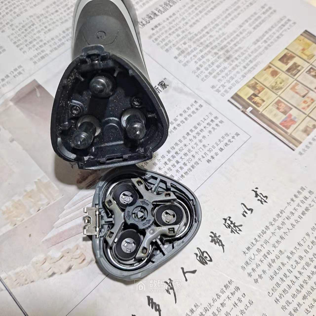 飞利浦剃须刀拆解philipspt730