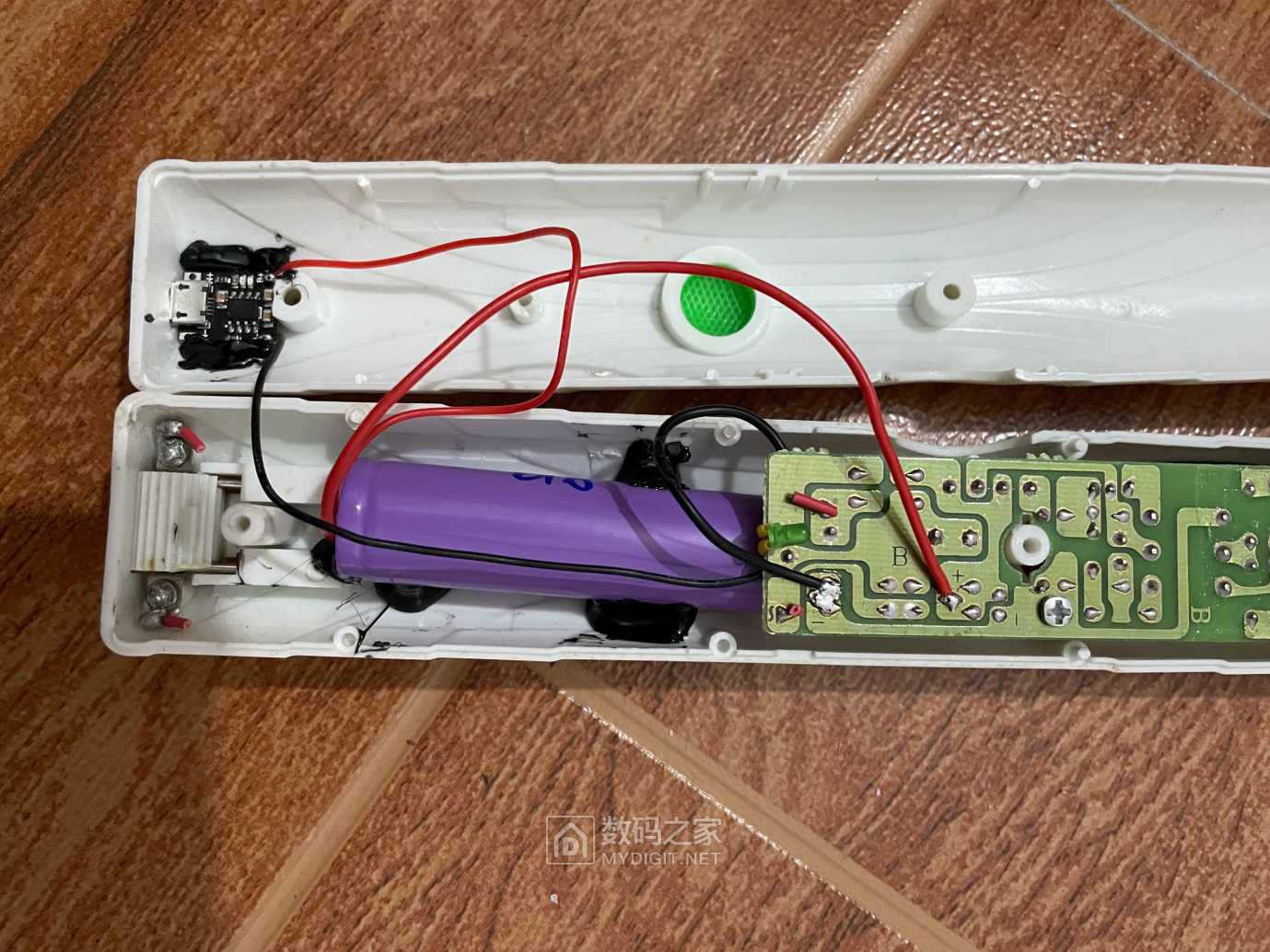 修几个电蚊拍 - 拆机乐园 数码之家