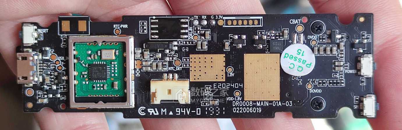70迈行车记录仪1S拆解 D06 故障现象：插电绿灯 - 拆机乐园 数码之家