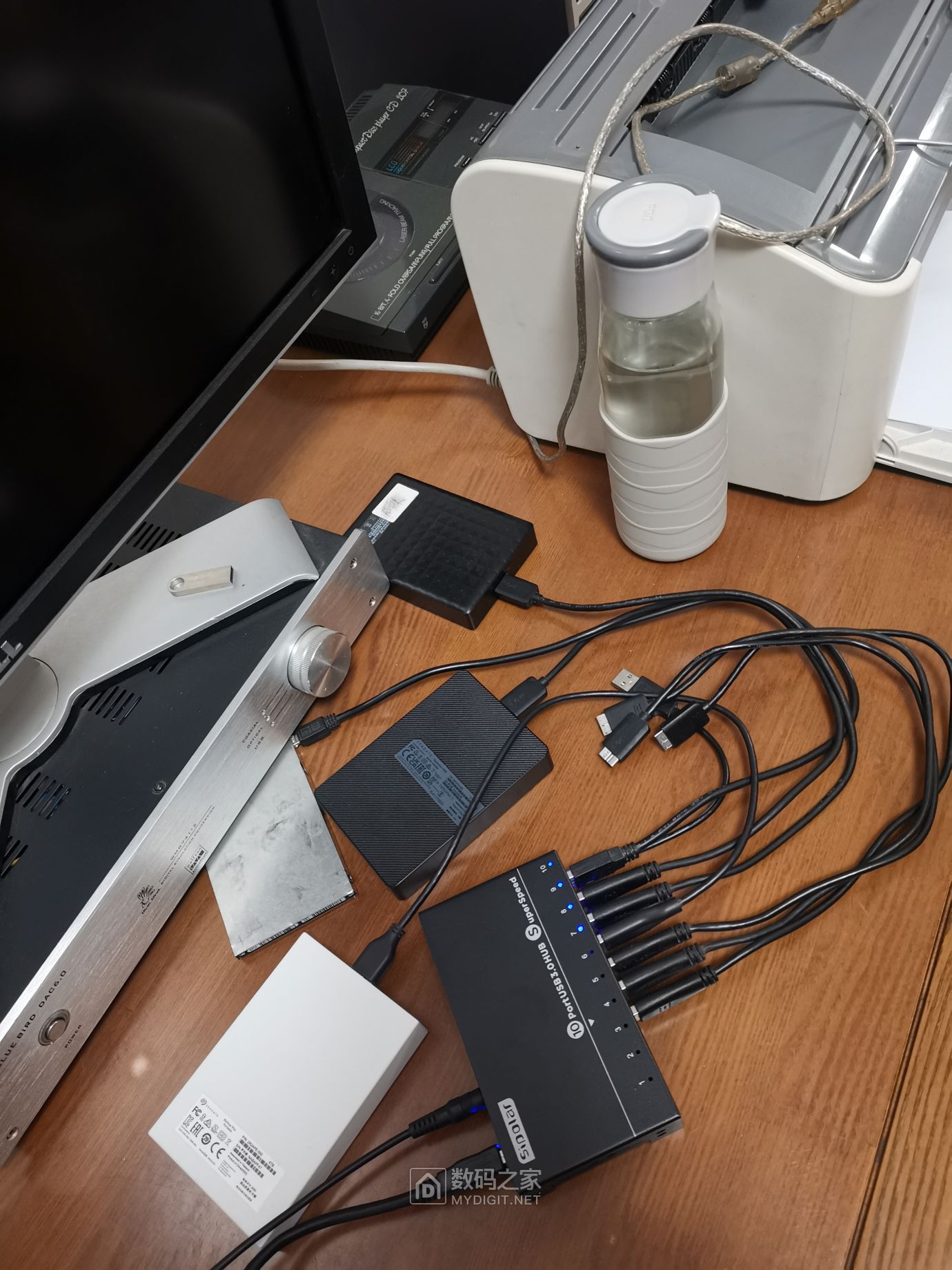 Sipolar A-103 USB-HUB集线器拆解 - 拆机乐园 数码之家